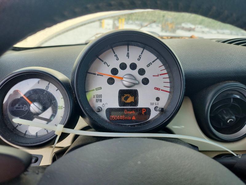 2011 Mini Cooper VIN WMWZP3C56BT249509 COPART salvage auction — NORMAL WEAR, Ga - Certificate Of Title, sold $575 on 2026-08-04 (photo 9)