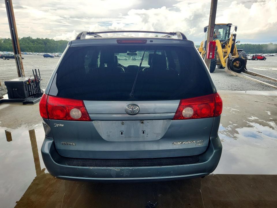 2010 Toyota Sienna VIN 5TDDK4CC1AS028249 COPART salvage auction — MINOR DENT/SCRATCHES, NJ - CERTIFICATE OF TITLE, sold $1,300 on 2026-07-27 (photo 6)