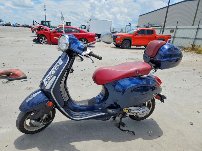 2015 Vespa Primavera VIN ZAPC536B4F5100184 COPART salvage auction — MINOR DENT/SCRATCHES, Fl - Certificate Of Title, sold $375 on 2026-07-27 (photo 3)