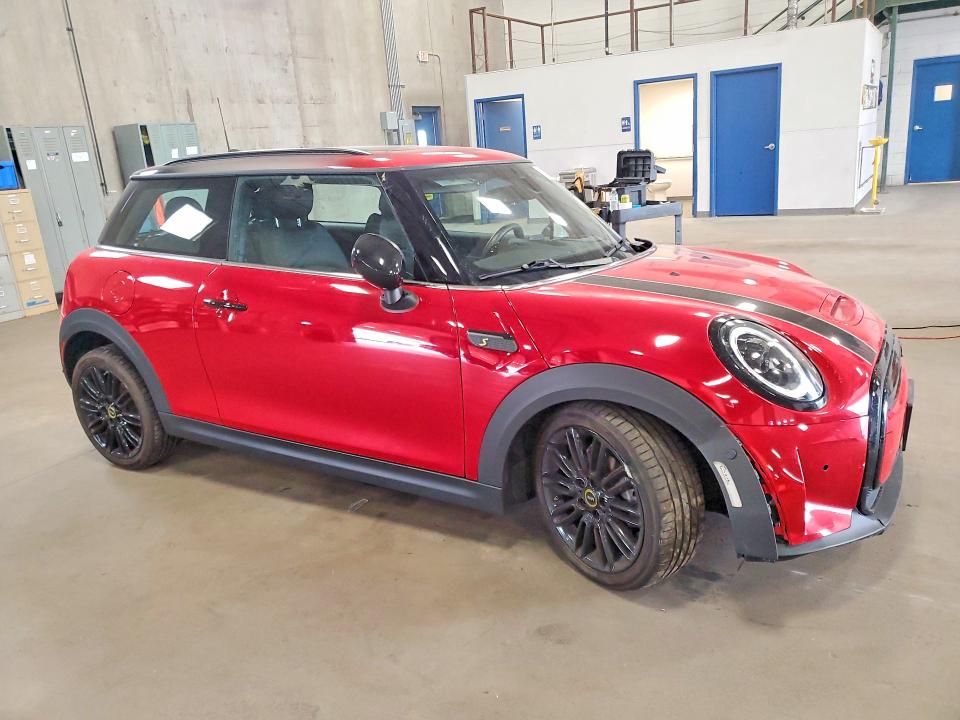 2023 Mini Cooper VIN WMW13DJ0XP2T82180 COPART salvage auction — FRONT END, MN - CERT OF TITLE-SALVAGE, sold $3,600 on 2026-10-02 (photo 4)