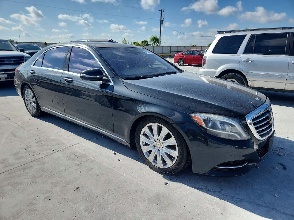 2015 Mercedes-benz S-klasse VIN WDDUG8FB0FA158531 COPART salvage auction — WATER/FLOOD, Tx - Certificate Of Title, sold $3,150 on 2026-07-09 (photo 4)