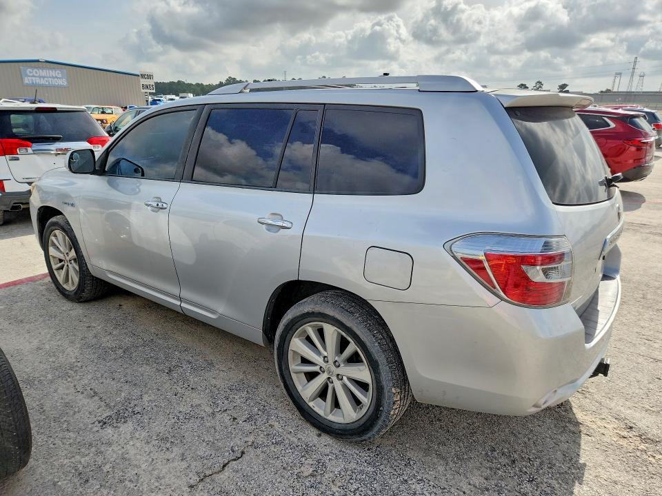 2010 Toyota Highlander hybrid VIN JTEJW3EH8A2046017 COPART salvage auction — MINOR DENT/SCRATCHES, TX - SALVAGE VEHICLE TITLE, sold $2,700 on 2026-07-31 (photo 2)