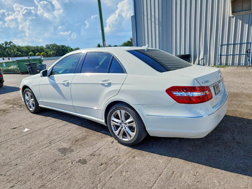 2010 Mercedes-benz E-class VIN WDDHF5GB7AA173084 COPART salvage auction — SIDE, Fl - Cert Of Title Slvg Rebuildable, sold $1,100 on 2026-07-27 (photo 2)