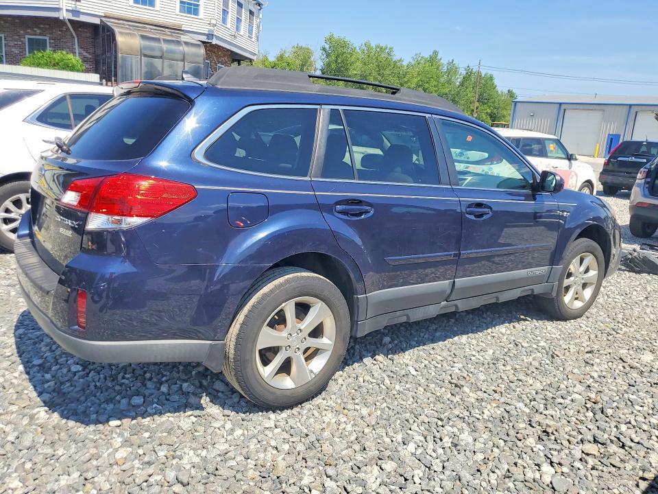 2014 Subaru Outback VIN 4S4BRBMC6E3215253 COPART salvage auction — MINOR DENT/SCRATCHES, MA - CERT OF TITLE-RECONSTRCTD COLL, sold $125 on 2026-07-30 (photo 3)