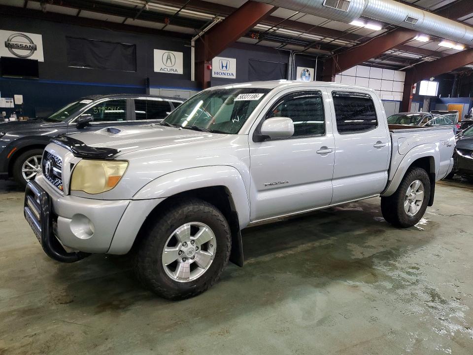 2011 Toyota Tacoma VIN 5TFLU4EN0BX018277 COPART salvage auction — MINOR DENT/SCRATCHES, MA - CERTIFICATE OF TITLE, sold $475 on 2026-07-23 (photo 1)