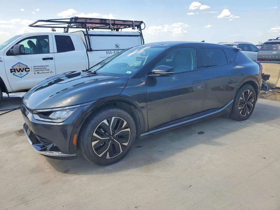 2024 Kia Ev6 VIN KNDC34LA2R5193722 COPART salvage auction — UNDERCARRIAGE, TX - CERTIFICATE OF TITLE, sold $11,400 on 2026-07-22 (photo 1)