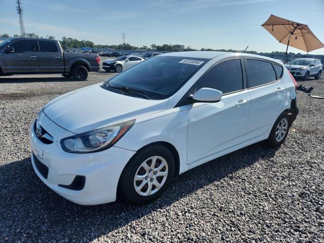 2013 Hyundai Accent VIN KMHCT5AE6DU136381 COPART salvage auction — REAR END, Fl - Cert Of Title Slvg Rebuildable, sold $975 on 2026-07-31 (photo 1)