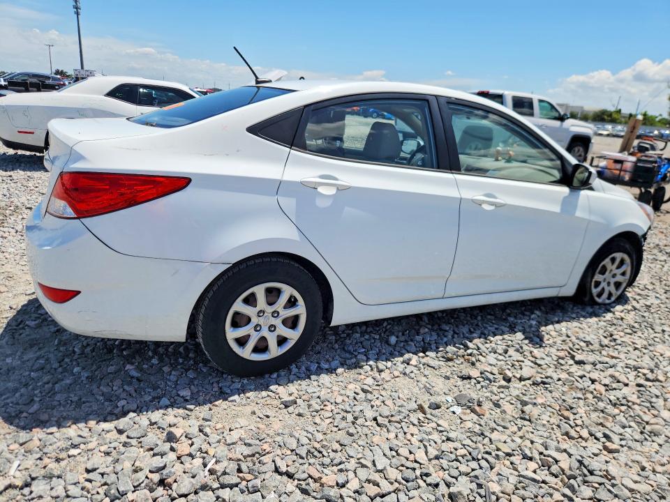 2014 Hyundai Accent VIN KMHCT4AE4EU757095 COPART salvage auction — FRONT END, Fl - Cert Of Title Slvg Rebuildable, sold $525 on 2026-07-13 (photo 3)