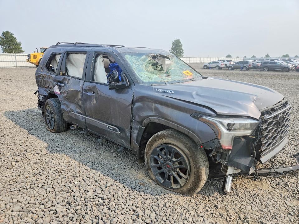 2025 Toyota Sequoia VIN 7SVAAABA2SX050623 COPART salvage auction — ROLLOVER, WA - BILL OF SALE, sold $1,600 on 2026-07-29 (photo 4)