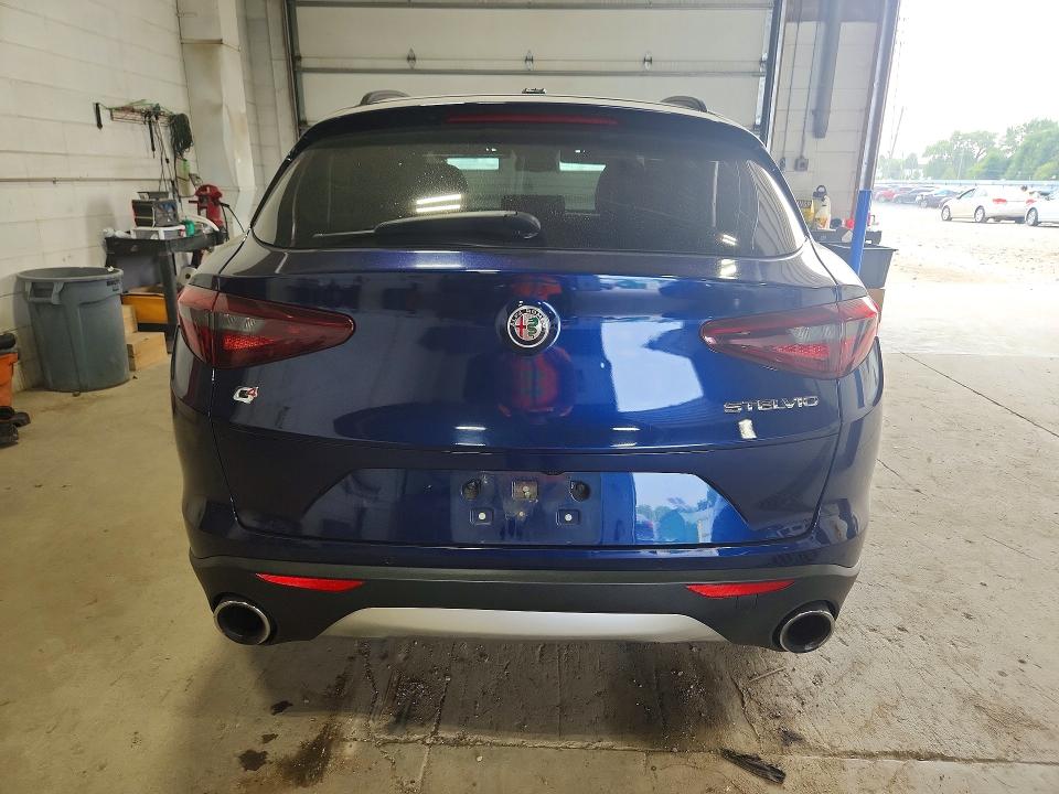 2018 Alfa romeo Stelvio VIN ZASFAKNN7J7B88474 COPART salvage auction — FRONT END, Salvage Title, sold $3,850 on 2026-08-20 (photo 6)