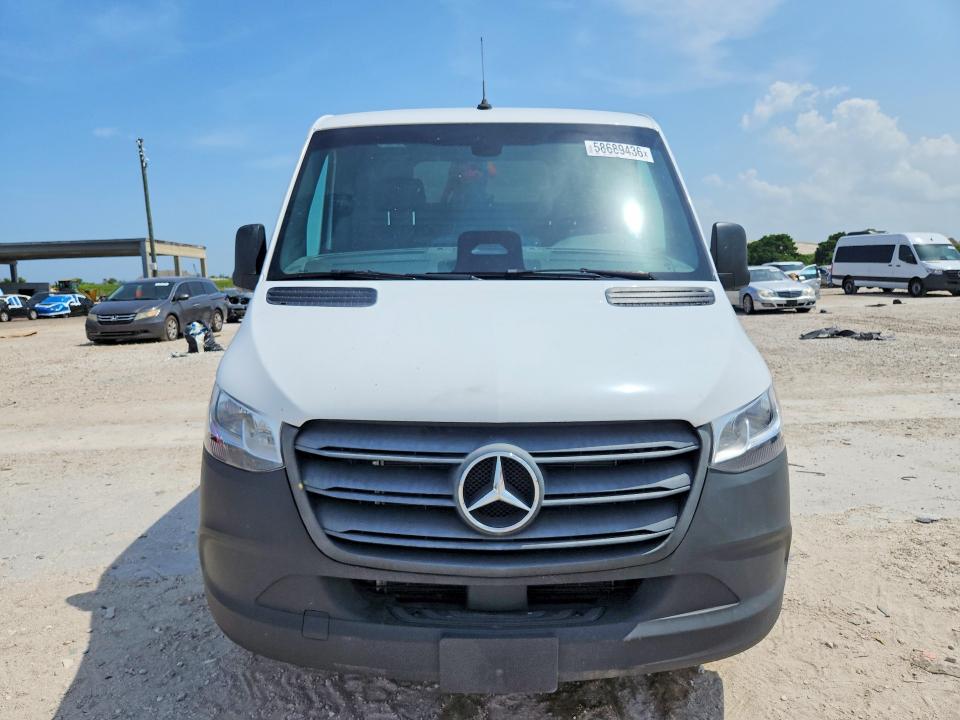 2025 Mercedes-benz Sprinter VIN W1Y4KBHY7ST197277 COPART salvage auction — REAR END, FL - CERT OF TITLE SLVG REBUILDABLE, sold $3,100 on 2026-07-29 (photo 5)