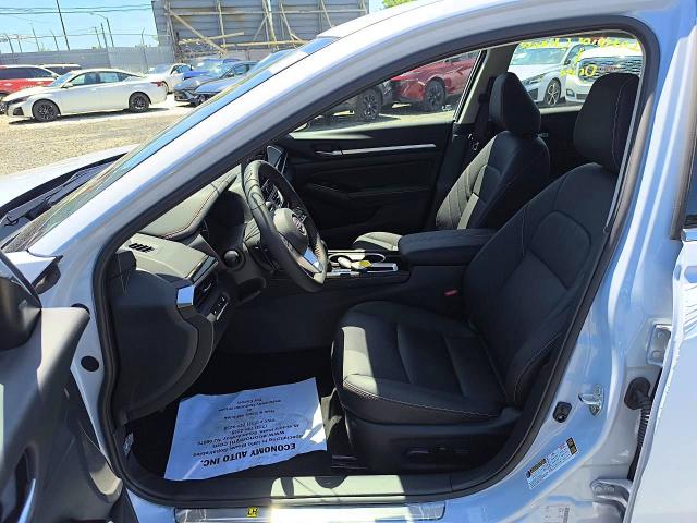 2025 Nissan Altima VIN 1N4BL4CV9SN415084 COPART salvage auction — WATER/FLOOD, Nj - Cert Of Title-Salvage Flood, sold $19,000 on 2026-07-31 (photo 7)