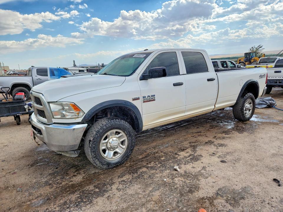 2018 Ram 2500 VIN 3C6UR5HJ1JG381671 — COPART salvage auction photo