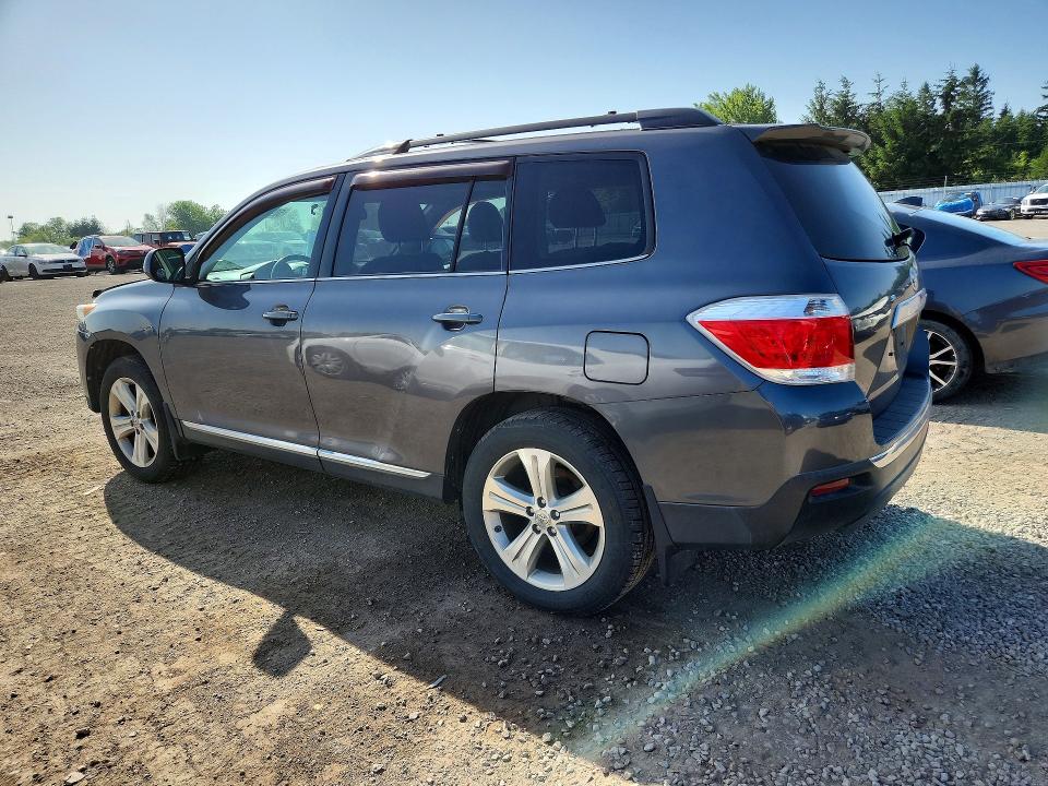 2013 Toyota Highlander VIN 5TDBK3EHXDS240050 COPART salvage auction — FRONT END, ON - PERMIT NO BRAND - UNFIT, sold $875 on 2026-07-21 (photo 2)