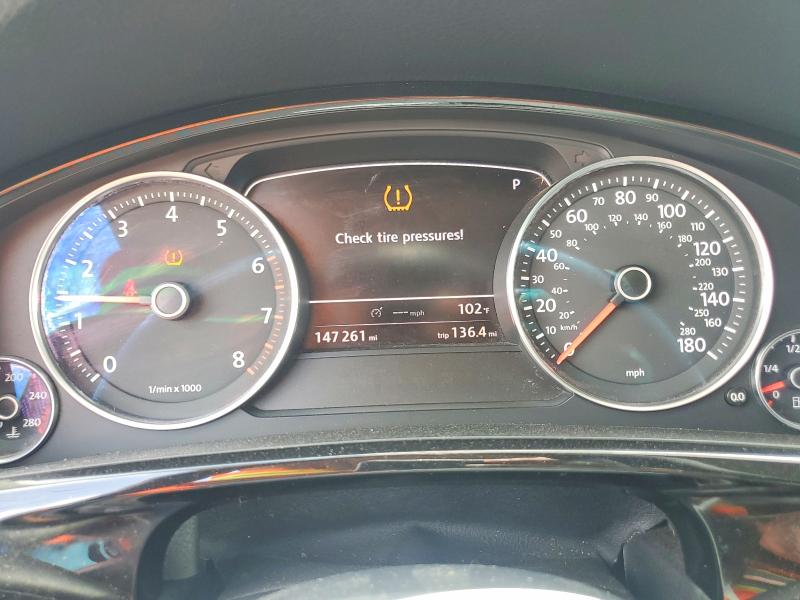 2011 Volkswagen Touareg VIN WVGFF9BP5BD002471 COPART salvage auction — MINOR DENT/SCRATCHES, Nj - Cert Of Title-Salvage (P), sold $450 on 2026-07-29 (photo 9)