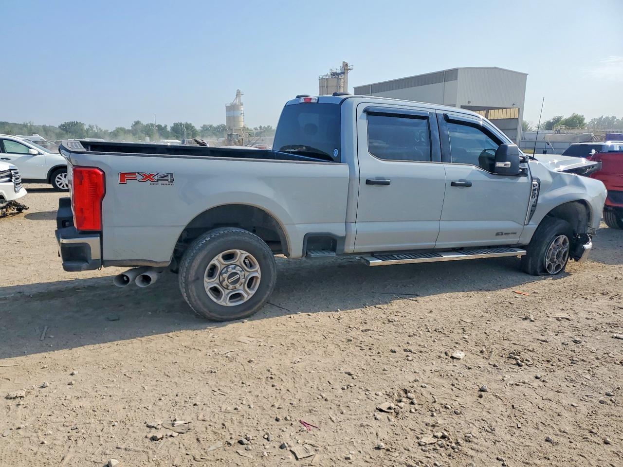 2025 Ford F250 VIN 1FT7W2BT9SEC19920 COPART salvage auction — Front End, MO - SALVAGE CERTIFICATE OF TITLE, sold $27,000 on 2026-08-20 (photo 3)