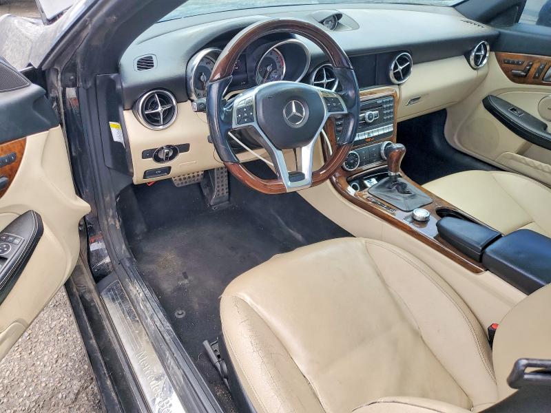 2014 Mercedes-benz Slk-klasse VIN WDDPK4HAXEF087591 COPART salvage auction — MINOR DENT/SCRATCHES, Salvage Title, sold $550 on 2026-07-28 (photo 8)