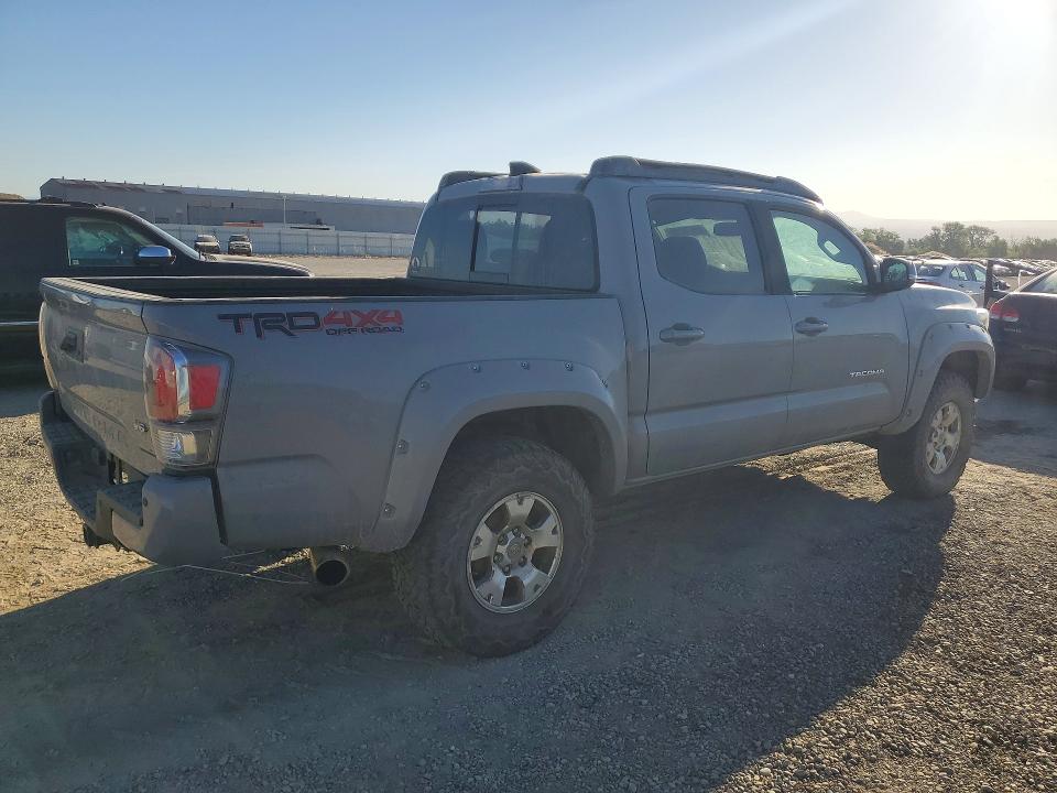 2021 Toyota Tacoma VIN 3TYCZ5AN2MT015925 COPART salvage auction — ROLLOVER, Ca - Salvage Certificate, sold $15,100 on 2026-07-31 (photo 3)