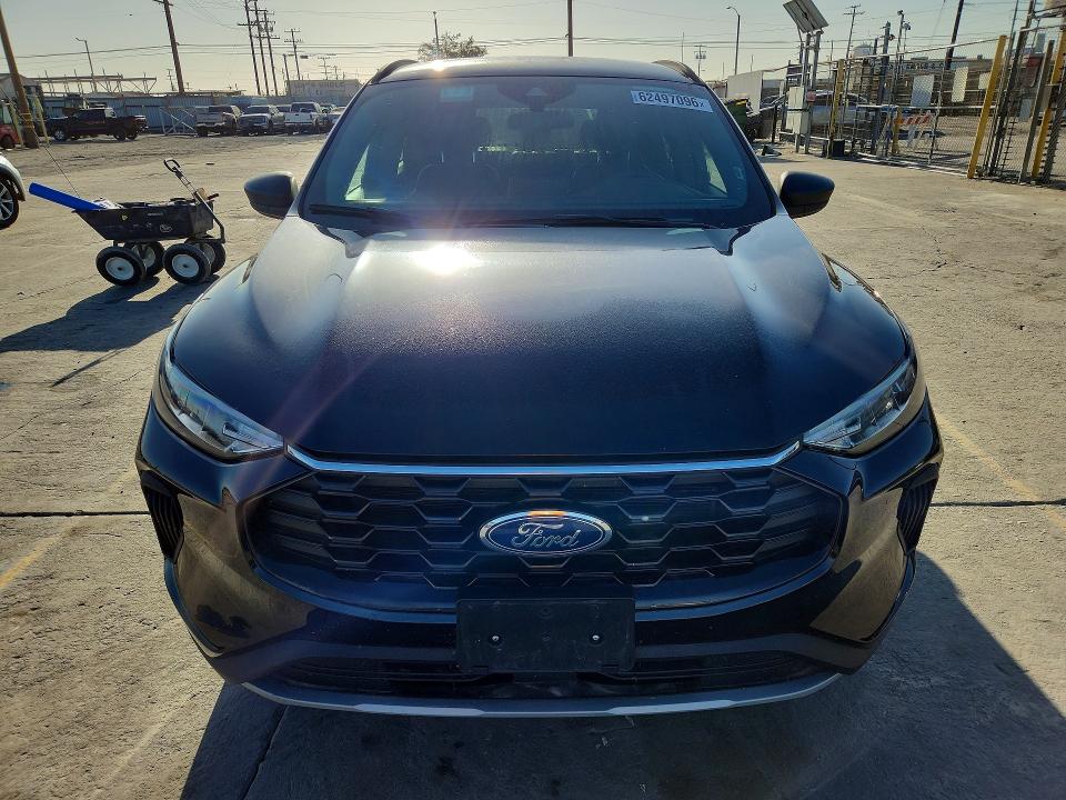 2025 Ford Escape VIN 1FMCU9MNXSUA87845 COPART salvage auction — REAR END, Fl - Cert Of Title Slvg Rebuildable, sold $8,900 on 2026-07-29 (photo 5)