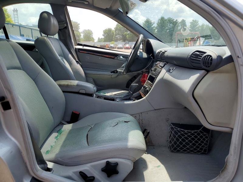 2004 Mercedes-benz C class VIN WDBRF61J04F549263 COPART salvage auction — SIDE, Md - Cert Of Salvage > 75% Damage, sold $300 on 2026-07-13 (photo 7)