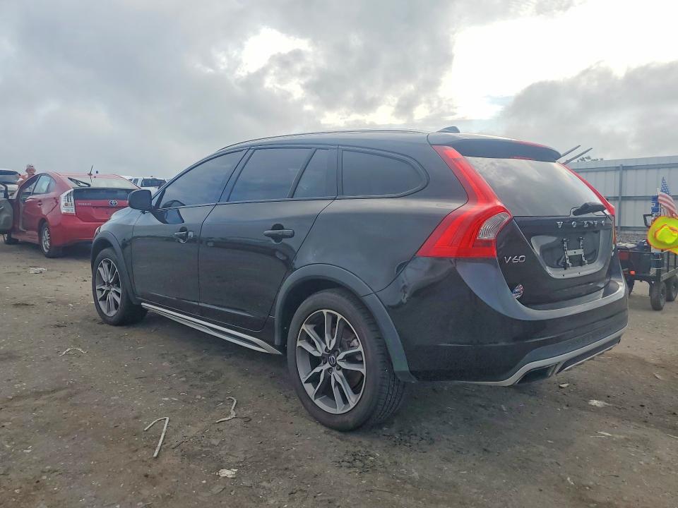 2016 Volvo V60 VIN YV4612HK8G1019258 COPART salvage auction — MINOR DENT/SCRATCHES, Va - Certificate Of Title, sold $3,850 on 2026-07-21 (photo 2)