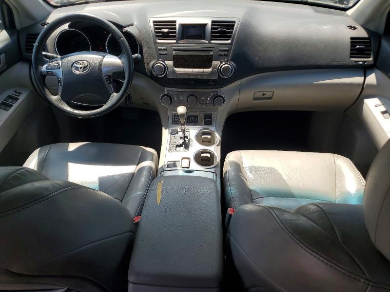 2011 Toyota Highlander VIN 5TDZK3EH1BS024728 COPART salvage auction — FRONT END, OK - CERTIFICATE OF TITLE, sold $1,250 on 2026-07-17 (photo 8)