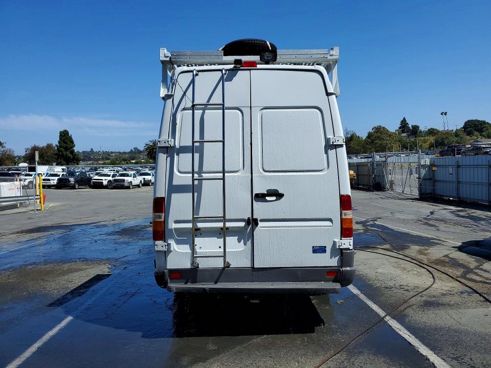 2006 Dodge Sprinter VIN WD0PD544365969355 COPART salvage auction — REAR END, CA - CERTIFICATE OF TITLE, sold $3,000 on 2026-07-21 (photo 6)