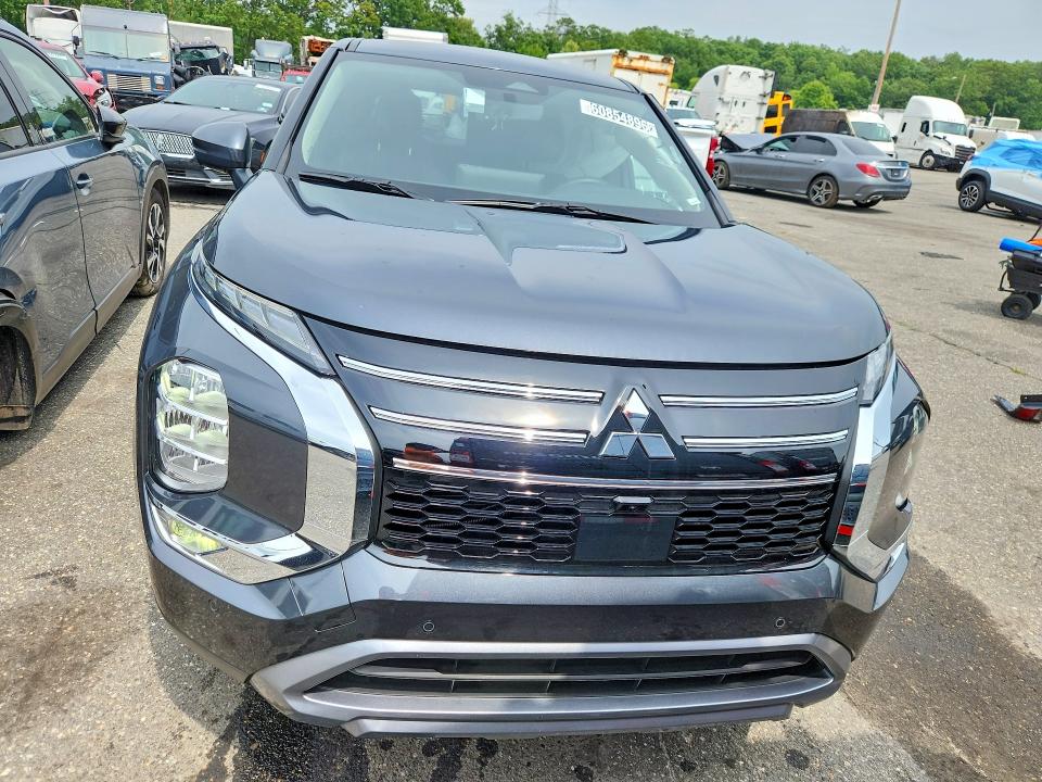2025 Mitsubishi Outlander VIN JA4J3VA80SZ045381 COPART salvage auction — SIDE, NC - CERTIFICATE OF TITLE (P), sold $8,600 on 2026-07-15 (photo 5)