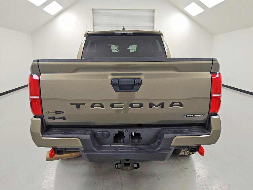 2025 Toyota Tacoma VIN 3TYLC5LN1ST033134 COPART salvage auction — MINOR DENT/SCRATCHES, AL - CERTIFICATE OF TITLE, sold $29,750 on 2026-07-21 (photo 6)