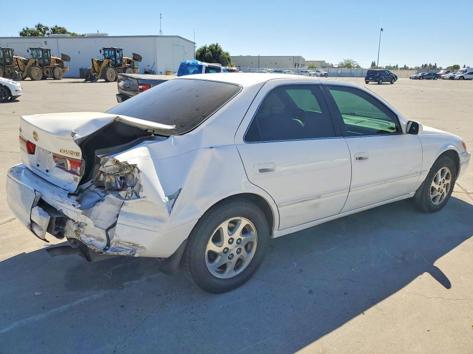 1999 Toyota Camry VIN JT2BF28K7X0215788 COPART salvage auction — REAR END, CA - SALVAGE CERTIFICATE, sold $150 on 2026-07-20 (photo 3)