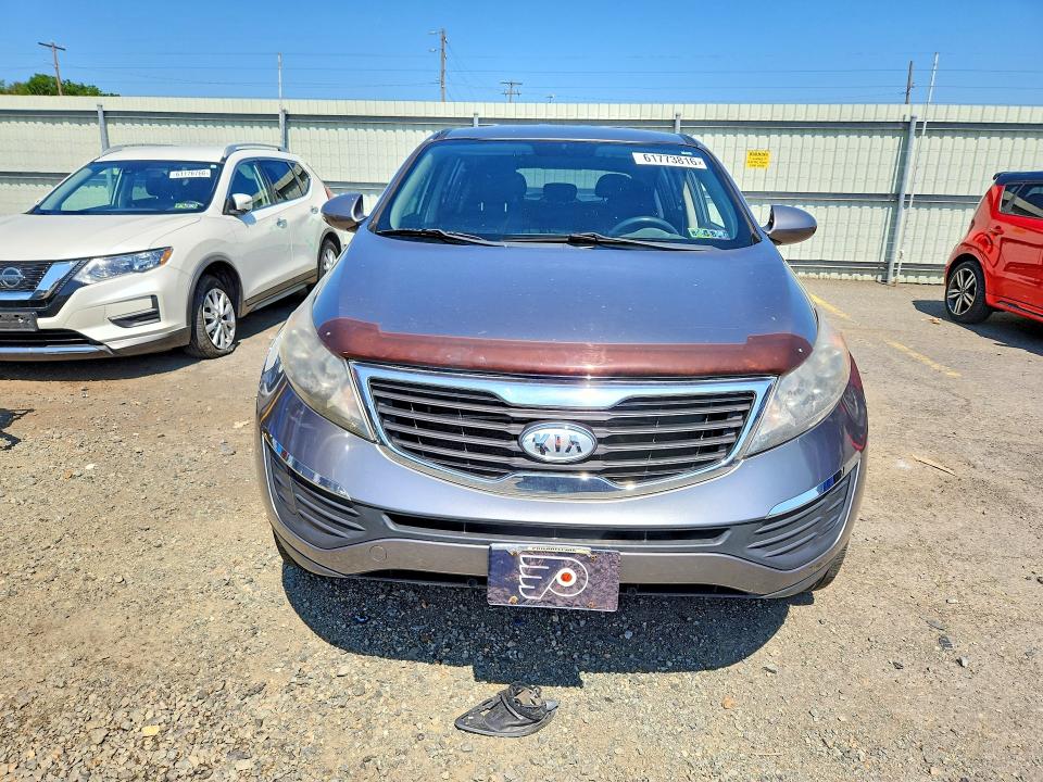 2011 Kia Sportage VIN KNDPB3A29B7091726 COPART salvage auction — MINOR DENT/SCRATCHES, PA - CERT OF TITLE, sold $400 on 2026-07-24 (photo 5)