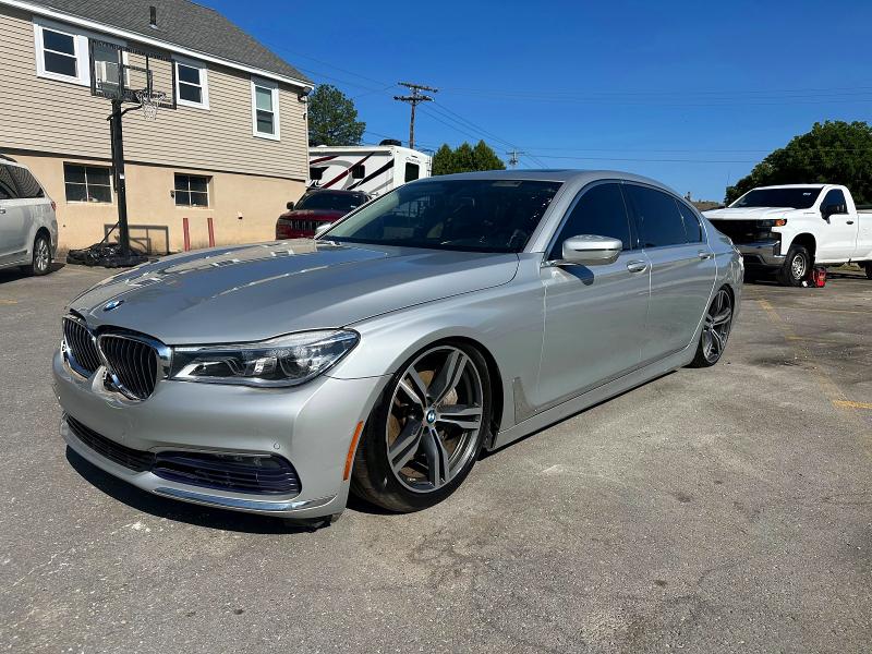 2016 BMW 7er VIN WBA7F2C52GG418042 COPART salvage auction — MINOR DENT/SCRATCHES, In - Certificate Of Title, sold $8,300 on 2026-08-06 (photo 1)