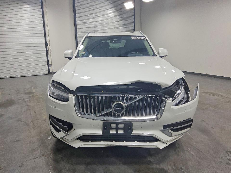 2025 Volvo Xc90 VIN YV4062JE4S1342467 COPART salvage auction — FRONT END, VA - CERT OF TITLE - SALVAGE, sold $16,400 on 2026-08-25 (photo 5)