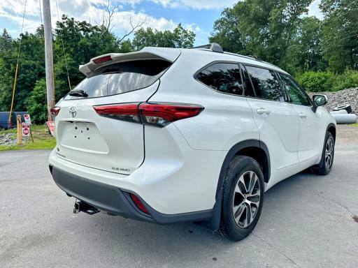 2021 Toyota Highlander VIN 5TDGZRBH5MS542760 COPART salvage auction — MINOR DENT/SCRATCHES, Nh - Certificate Of Title, sold $23,000 on 2026-07-21 (photo 3)