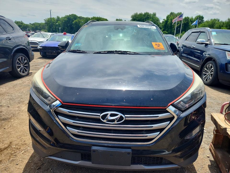 2016 Hyundai Tucson VIN KM8J3CA26GU168656 COPART salvage auction — MINOR DENT/SCRATCHES, MA - CERTIFICATE OF TITLE (P), sold $1,250 on 2026-07-16 (photo 5)