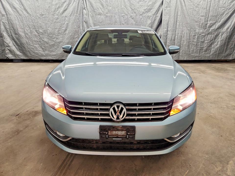 2013 Volkswagen Passat VIN 1VWCN7A38DC061839 COPART salvage auction — FRONT END, In - Certificate Of Title (P), sold $80 on 2026-07-28 (photo 5)