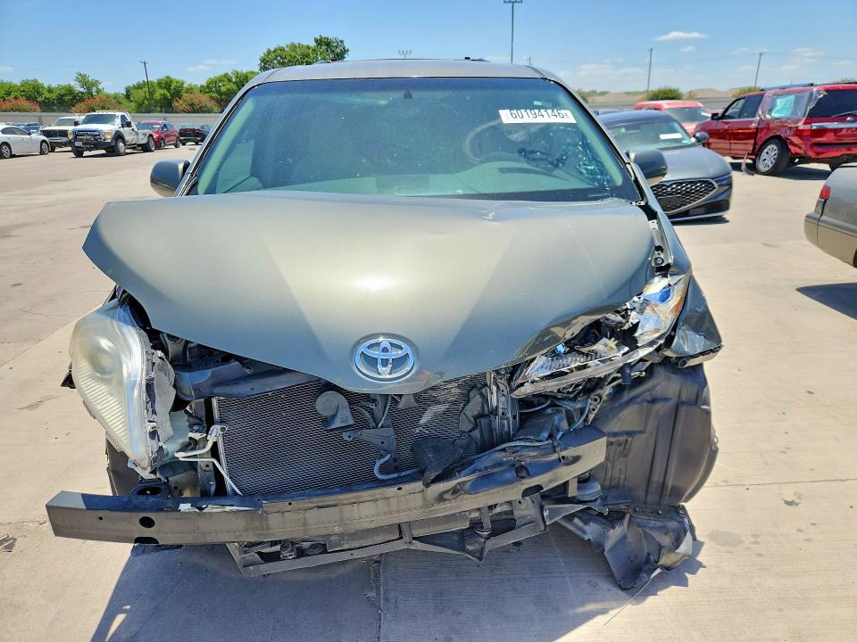 2011 Toyota Sienna VIN 5TDKK3DC0BS157438 COPART salvage auction — FRONT END, TX - SALVAGE VEHICLE TITLE (P), sold $475 on 2026-07-16 (photo 5)