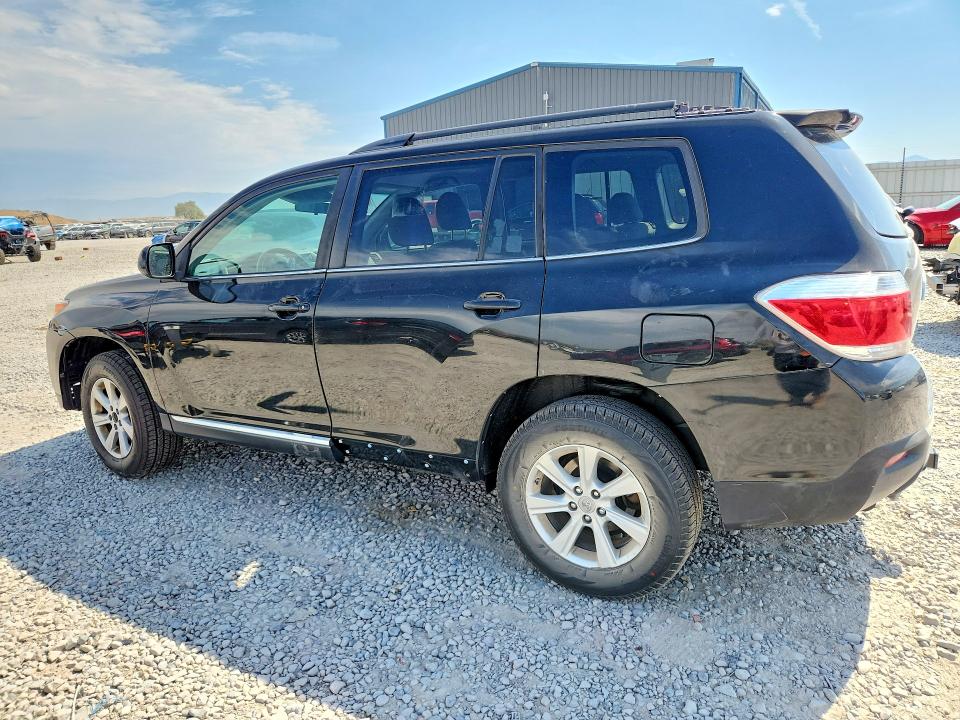 2012 Toyota Highlander VIN 5TDBK3EH4CS112076 COPART salvage auction — MINOR DENT/SCRATCHES, MT - CERTIFICATE OF TITLE, sold $1,950 on 2026-07-31 (photo 2)