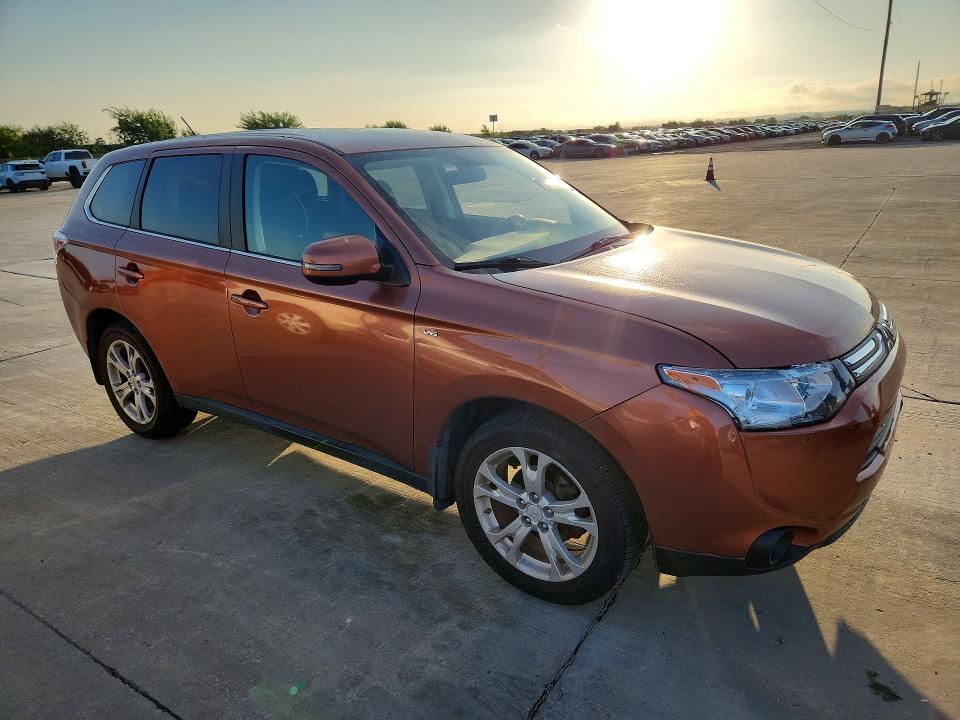 2014 Mitsubishi Outlander VIN JA4JZ4AX8EZ018787 COPART salvage auction — HAIL, Tx - Certificate Of Title, sold $700 on 2026-07-27 (photo 4)