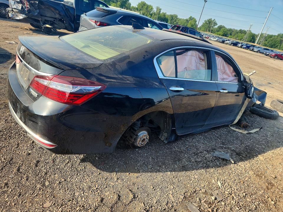2017 Honda Accord VIN JHMCR6F72HC023847 COPART salvage auction — STRIPPED, Mi - Certificate Of Title, sold $325 on 2026-07-14 (photo 3)