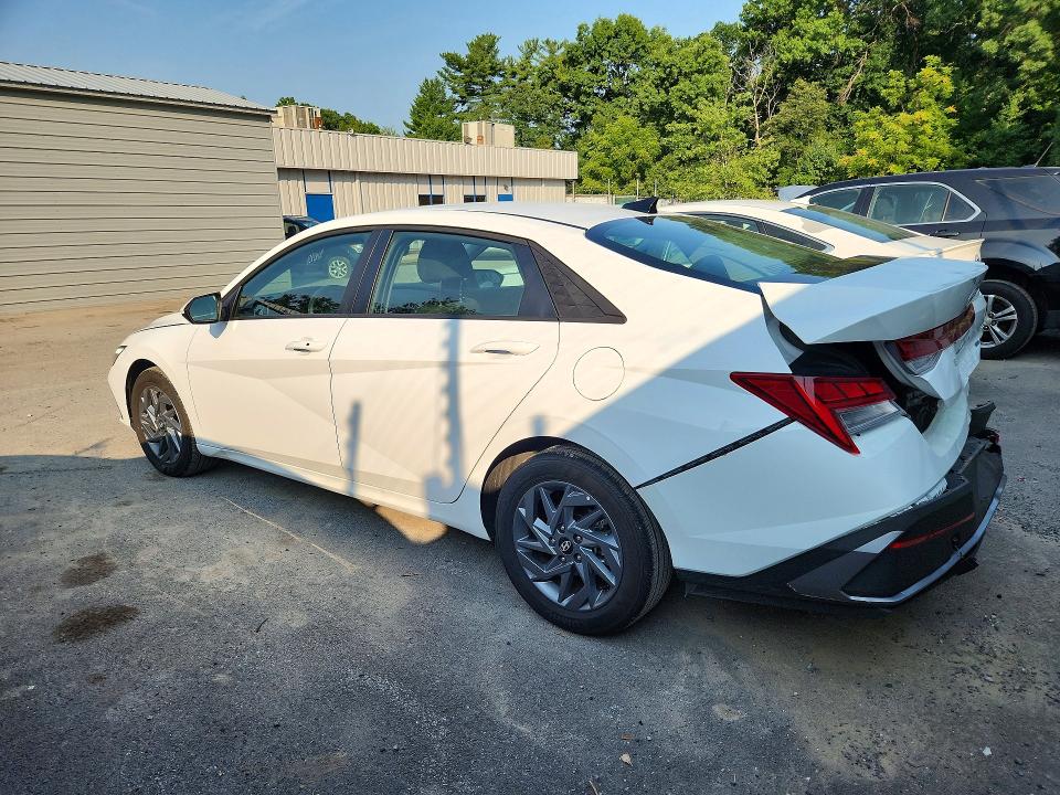 2026 Hyundai Elantra VIN KMHLM4DJ4TU199915 COPART salvage auction — REAR END, Sc - Certificate Of Title, sold $12,900 on 2026-07-27 (photo 2)