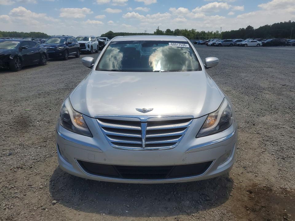 2013 Hyundai Genesis VIN KMHGC4DH4DU219180 COPART salvage auction — NORMAL WEAR, Sc - Dealer Only Clean Title, sold $225 on 2026-07-27 (photo 5)