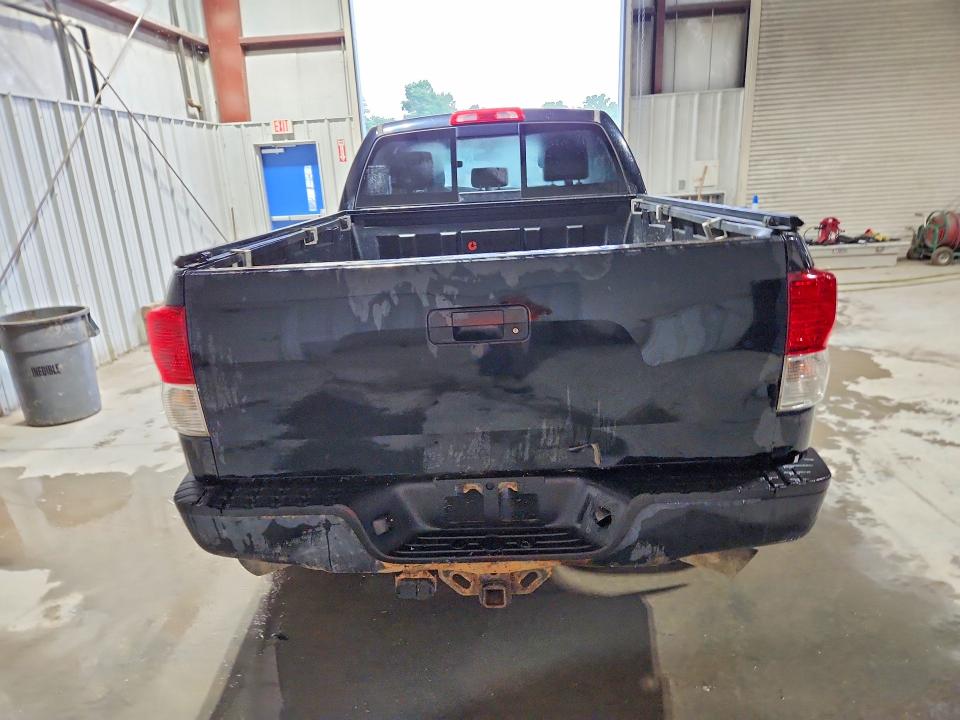2010 Toyota Tundra VIN 5TFUY5F18AX098551 COPART salvage auction — FRONT END, PA - CERT OF TITLE, sold $90 on 2026-07-28 (photo 6)