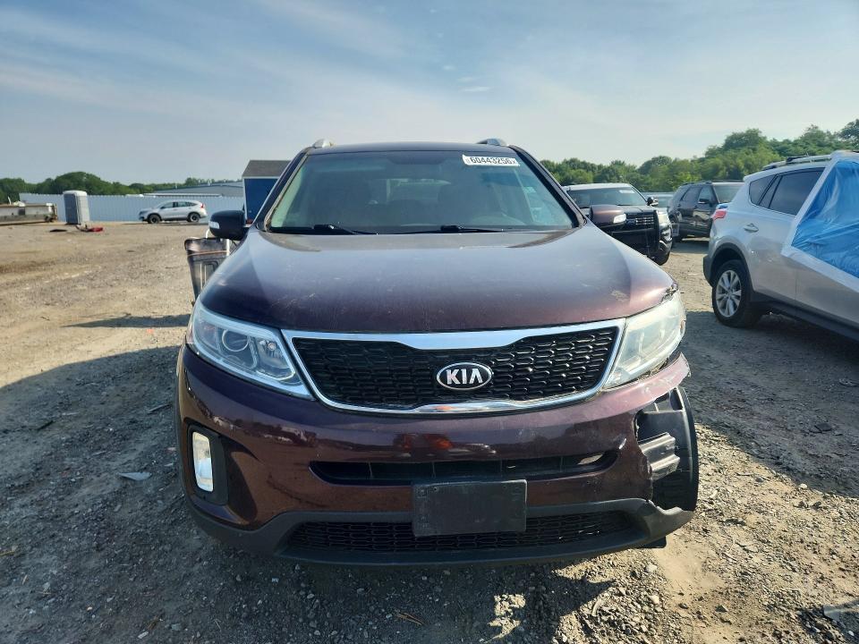 2015 Kia Sorento VIN 5XYKTDA67FG617098 COPART salvage auction — FRONT END, Ma - Cert Of Title-Reconstrctd Coll, sold $775 on 2026-07-29 (photo 5)