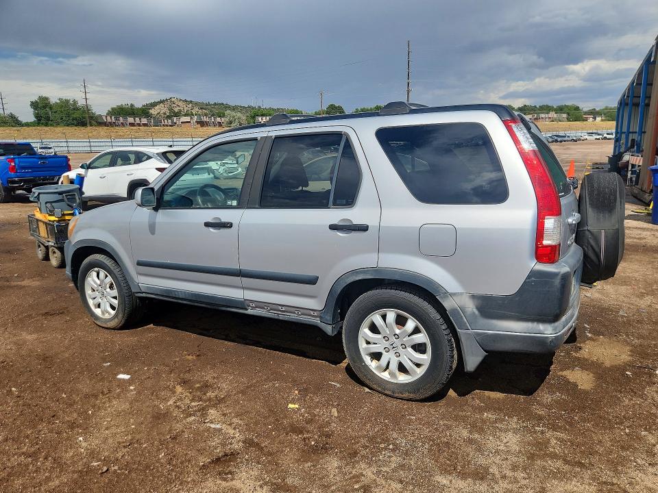 2005 Honda Cr-v VIN JHLRD78815C012147 COPART salvage auction — MINOR DENT/SCRATCHES, CO - CERT OF TITLE-SALVAGE HISTORY, sold $425 on 2026-07-29 (photo 2)