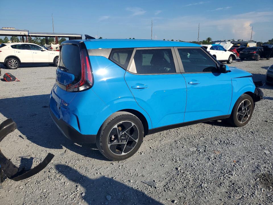 2024 Kia Soul VIN KNDJ33AUXR7225125 COPART salvage auction — FRONT END, Fl - Certificate Of Destruction, sold $3,500 on 2026-07-17 (photo 3)