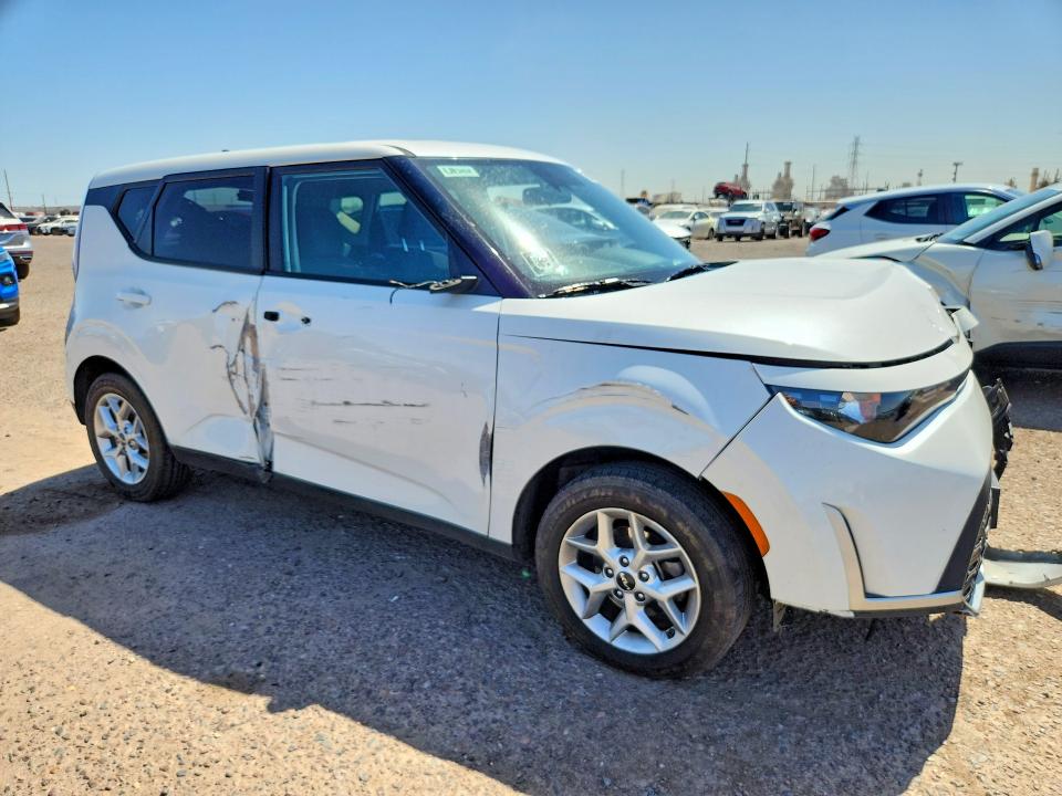2025 Kia Soul VIN KNDJ23AU7S7940856 COPART salvage auction — FRONT END, CA - CERTIFICATE OF TITLE, sold $2,850 on 2026-07-15 (photo 4)