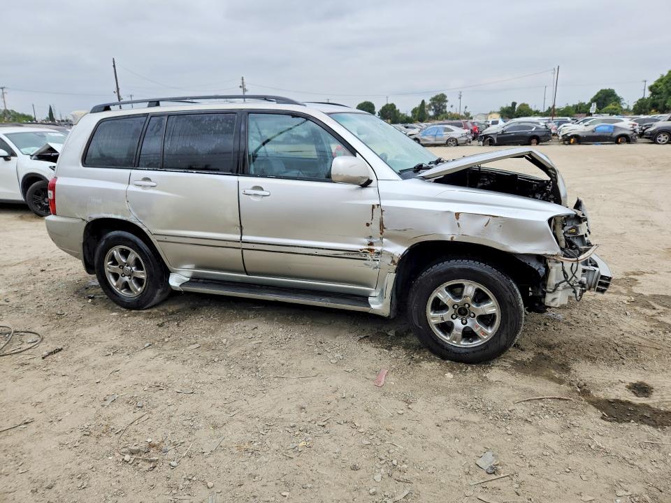 2006 Toyota Highlander VIN JTEDP21A560105136 COPART salvage auction — FRONT END, Ca - Dis/Dlr/Exp Only Clean Title, sold $750 on 2026-07-27 (photo 4)