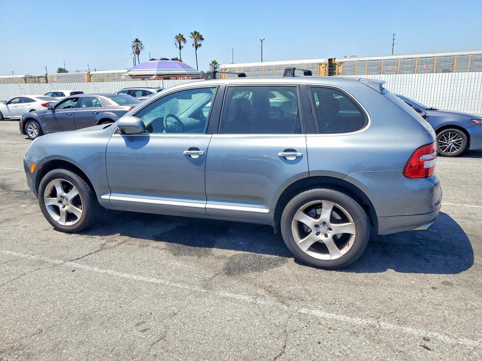2005 Porsche Cayenne VIN WP1AA29P75LA21994 COPART salvage auction — NORMAL WEAR, CA - DIS/DLR/EXP ONLY CLEAN TITLE, sold $400 on 2026-08-07 (photo 2)