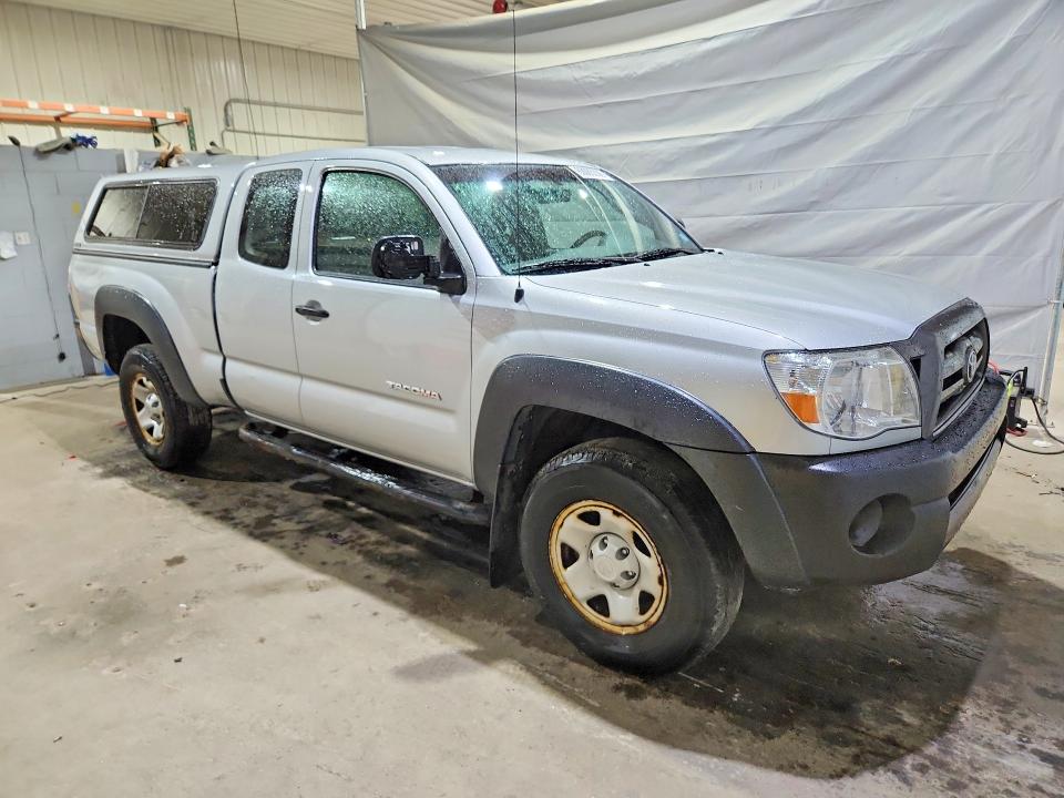2010 Toyota Tacoma VIN 5TEUX4EN8AZ682314 COPART salvage auction — REAR END, NH - CERTIFICATE OF TITLE, sold $2,200 on 2026-07-14 (photo 4)